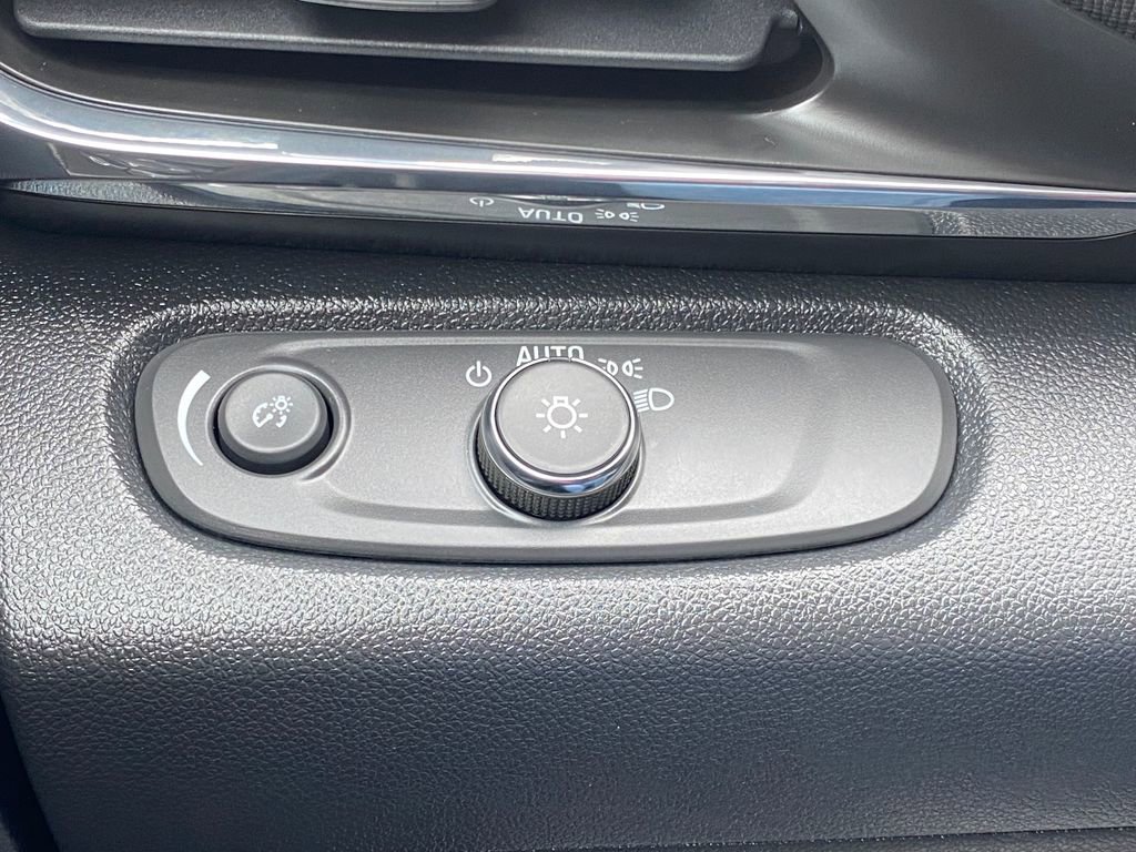 Used 2026 Buick Envista Preferred image 25