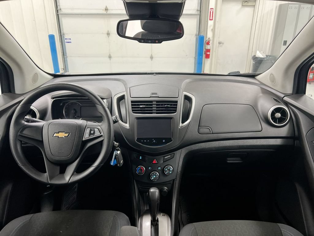 Used 2016 Chevrolet Trax LS FWD image 10