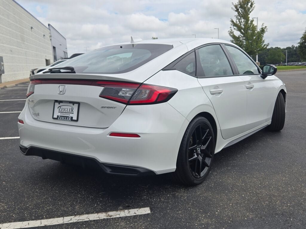 Used 2023 Honda Civic Sport image 10
