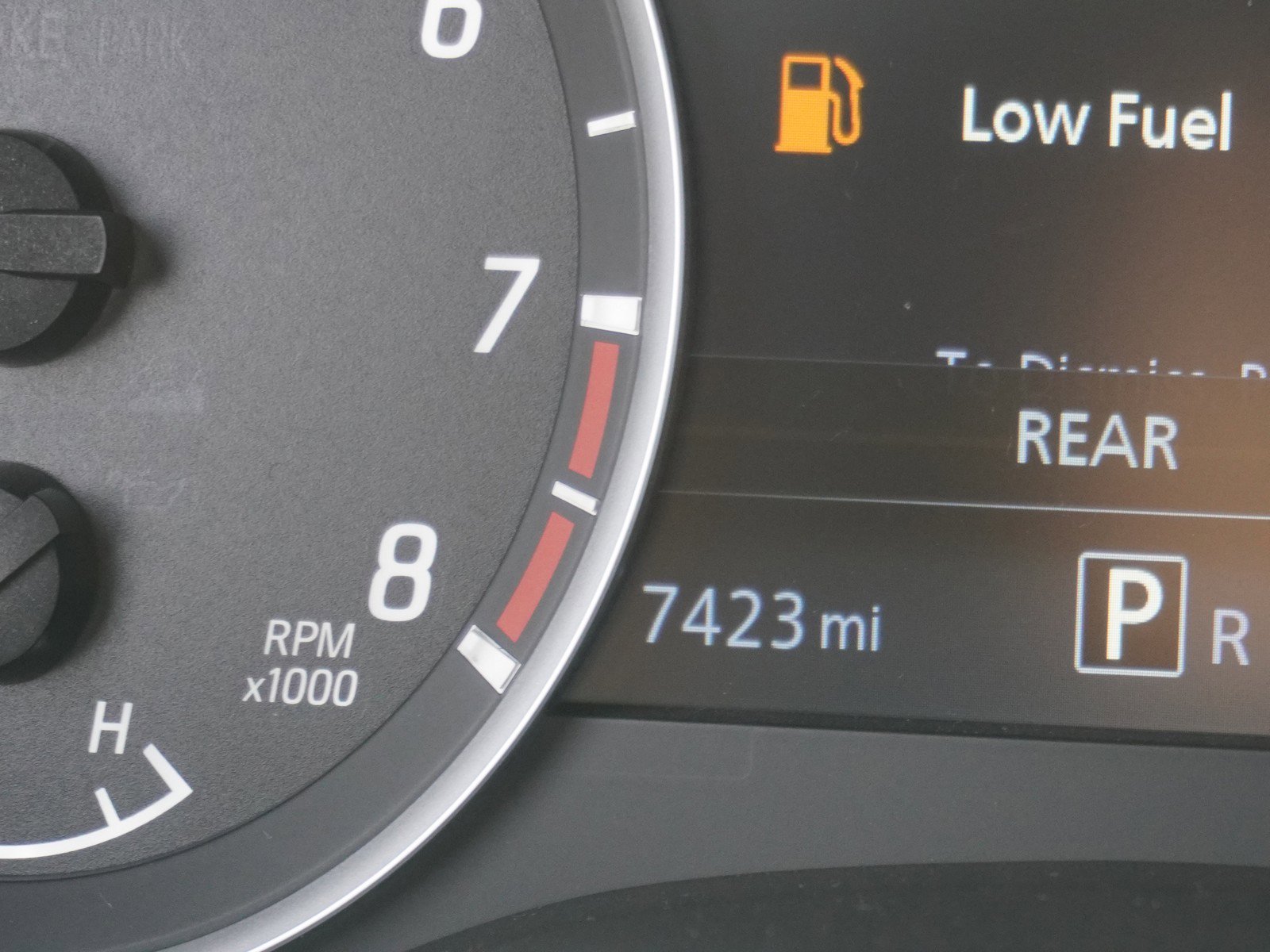 Used 2024 Nissan Frontier SV image 23