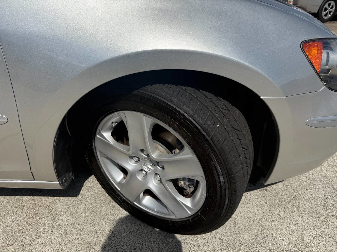 Used 2006 Acura RL image 23