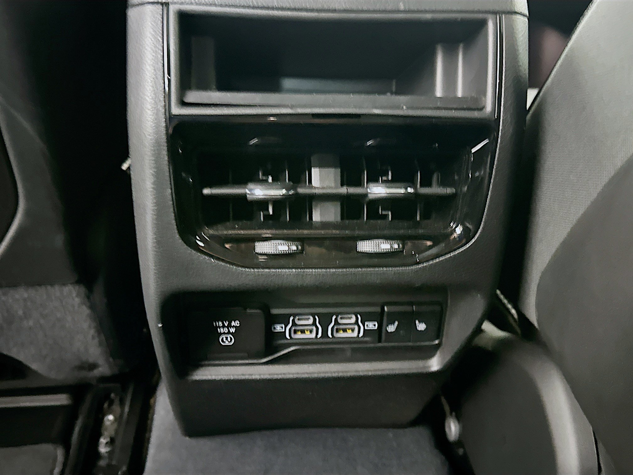 Used 2023 Jeep Grand Cherokee Limited w/ Luxury Tech Group II RWD image 26