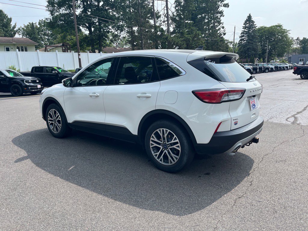 Used 2022 Ford Escape SEL w/ Equipment Group 302A image 4