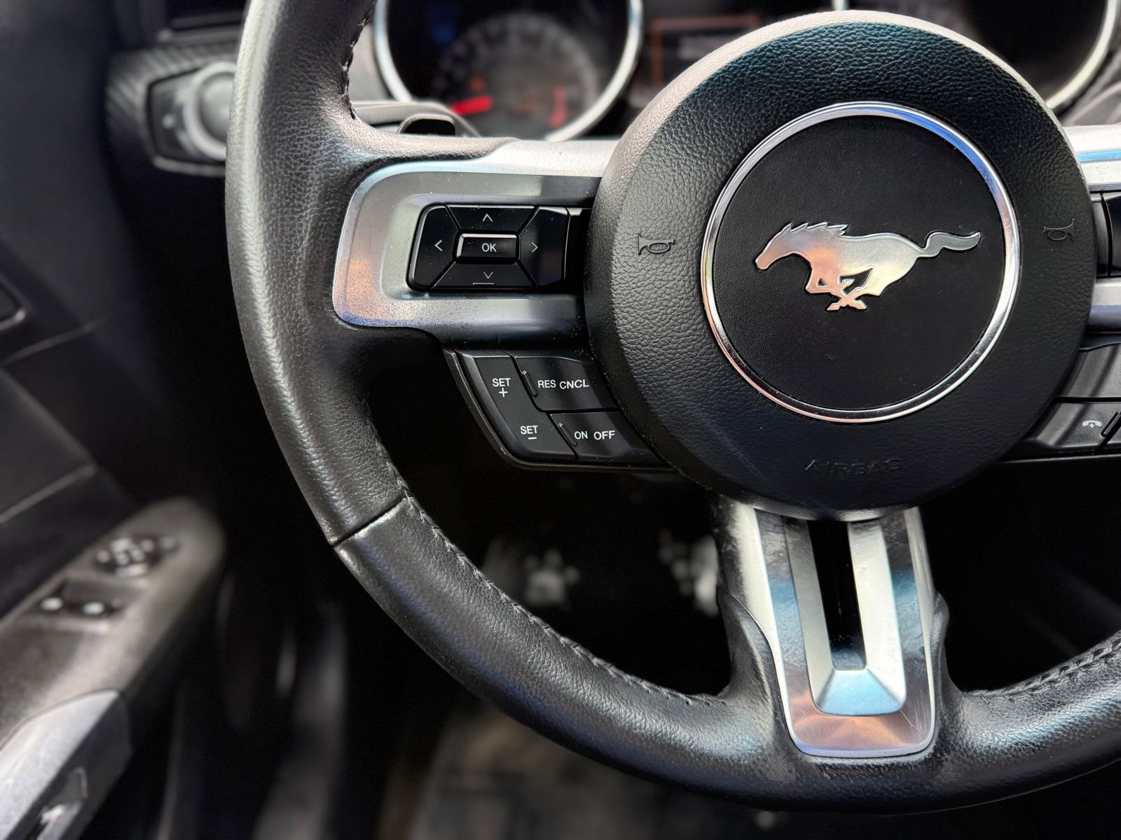 Used 2016 Ford Mustang Coupe w/ Equipment Group 051A RWD image 23
