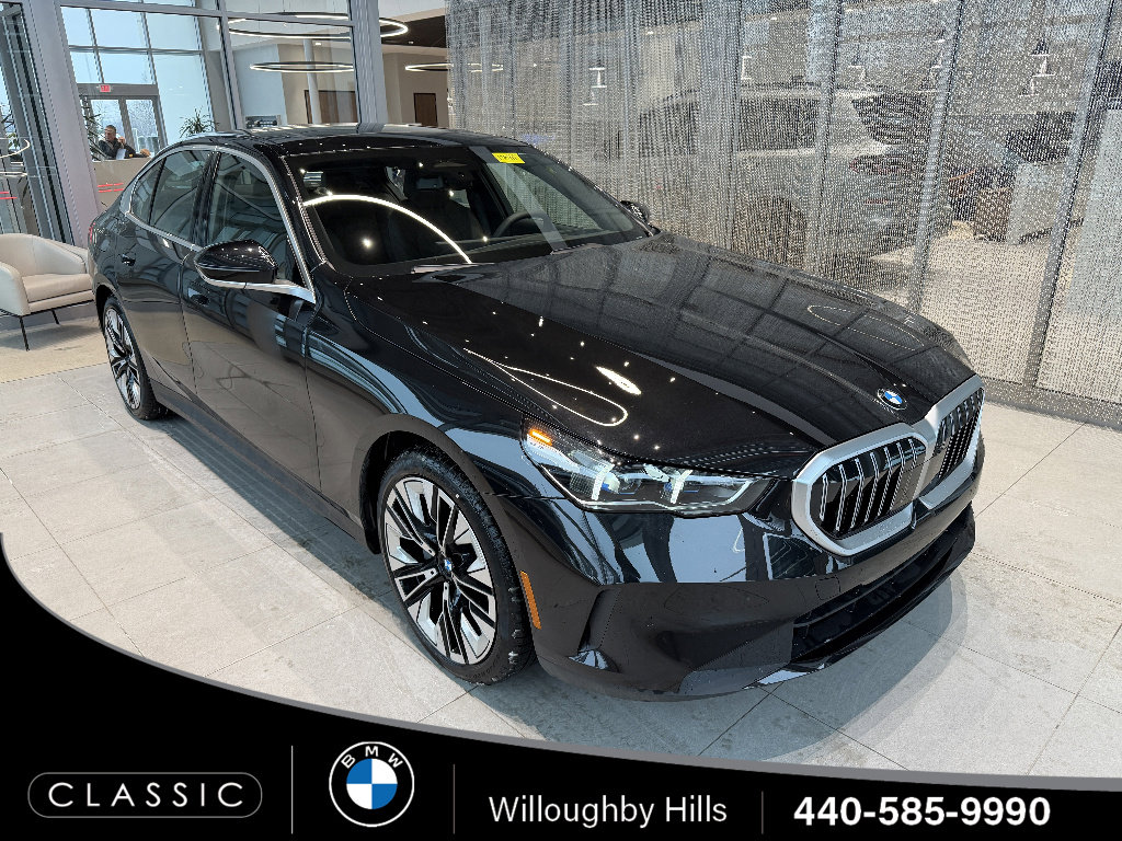 New 2026 BMW 530i xDrive w/ Premium Package AWD/4WD image 1