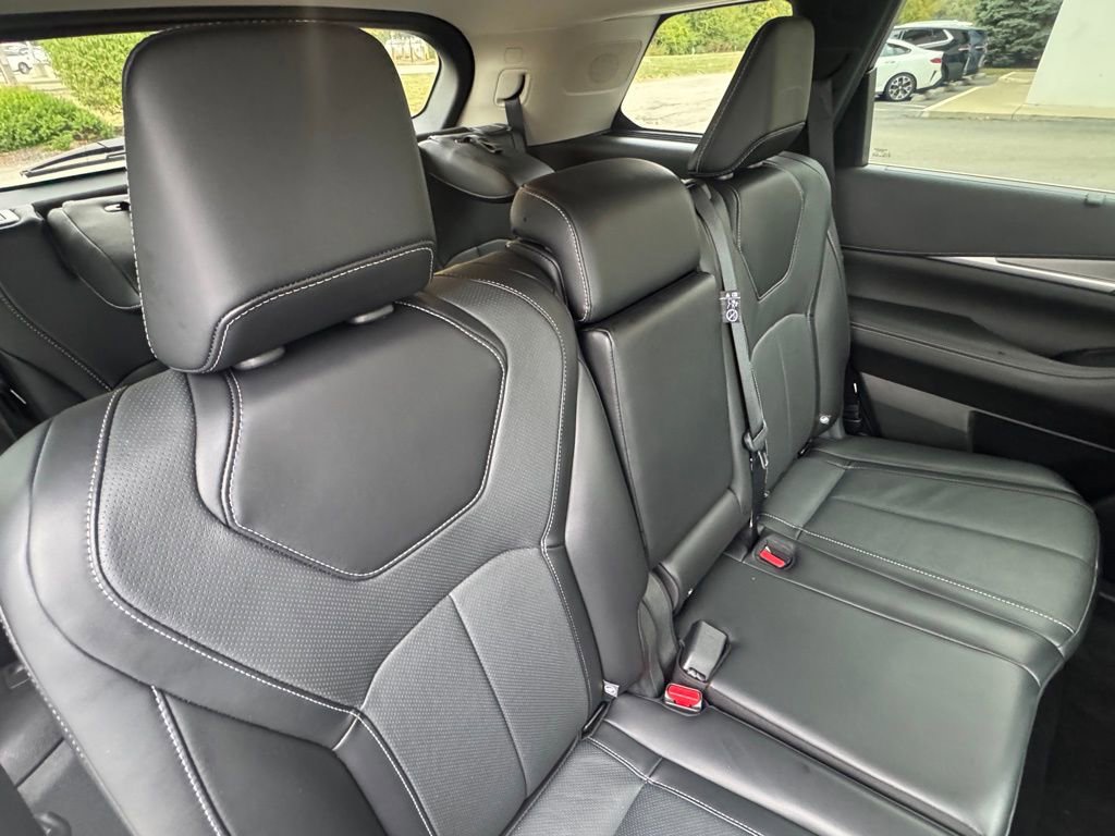 Used 2024 INFINITI QX60 Luxe image 29