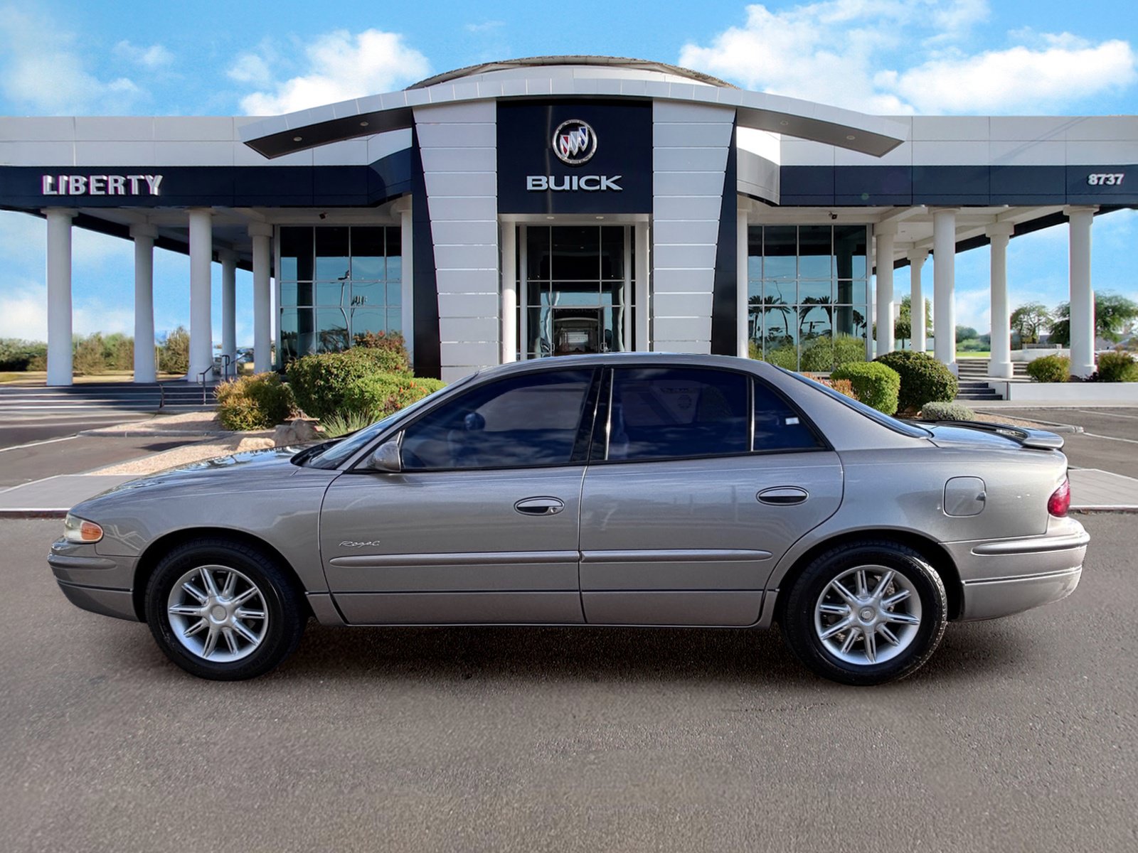 Used 1998 Buick Regal GS FWD image 7
