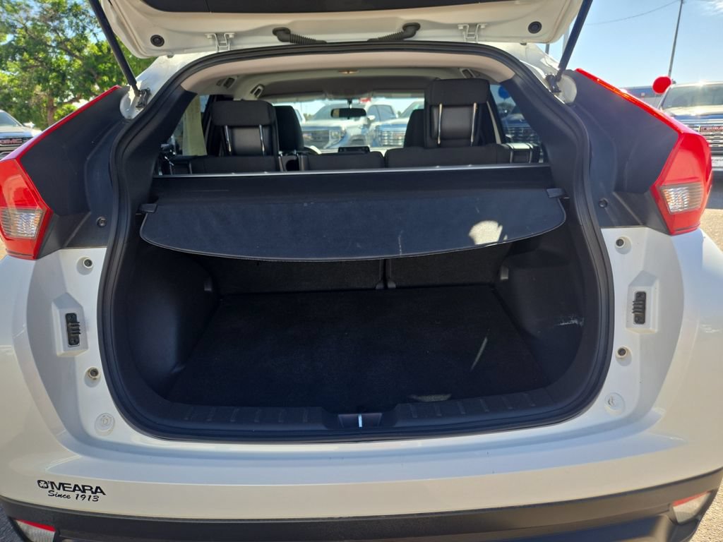 Used 2020 Mitsubishi Eclipse Cross LE FWD image 17
