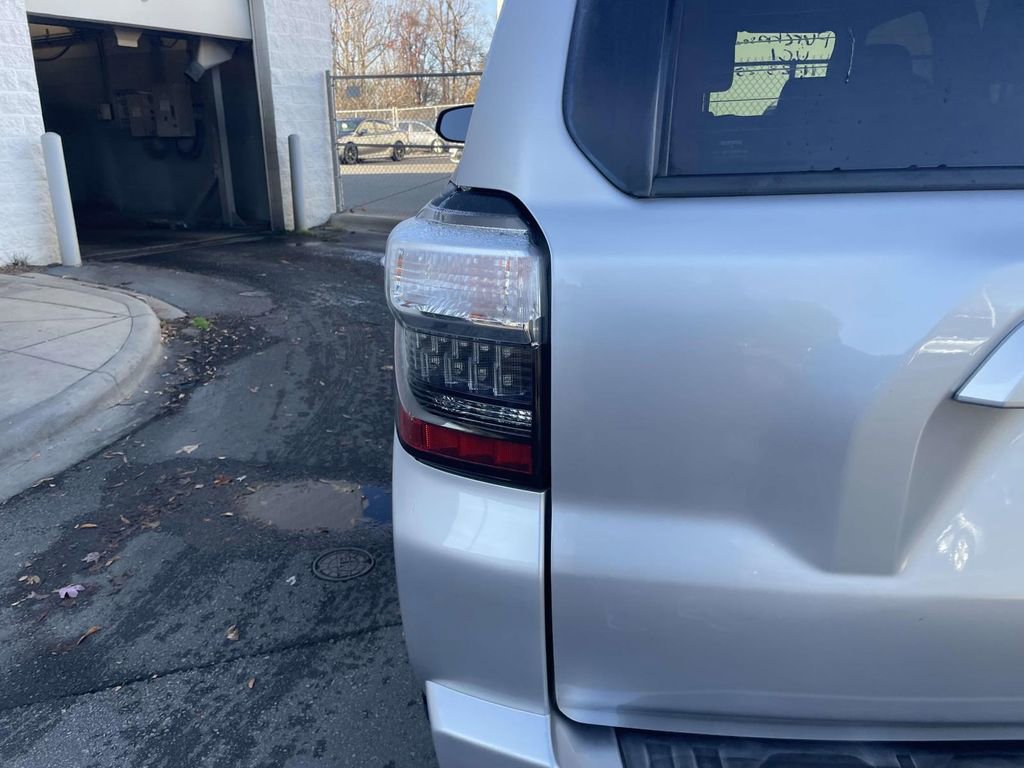 Used 2019 Toyota 4Runner SR5 image 19