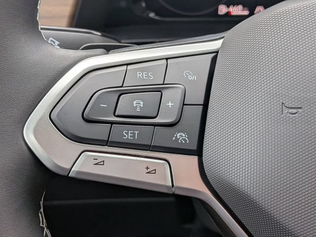 New 2026 Volkswagen Atlas SE FWD image 27