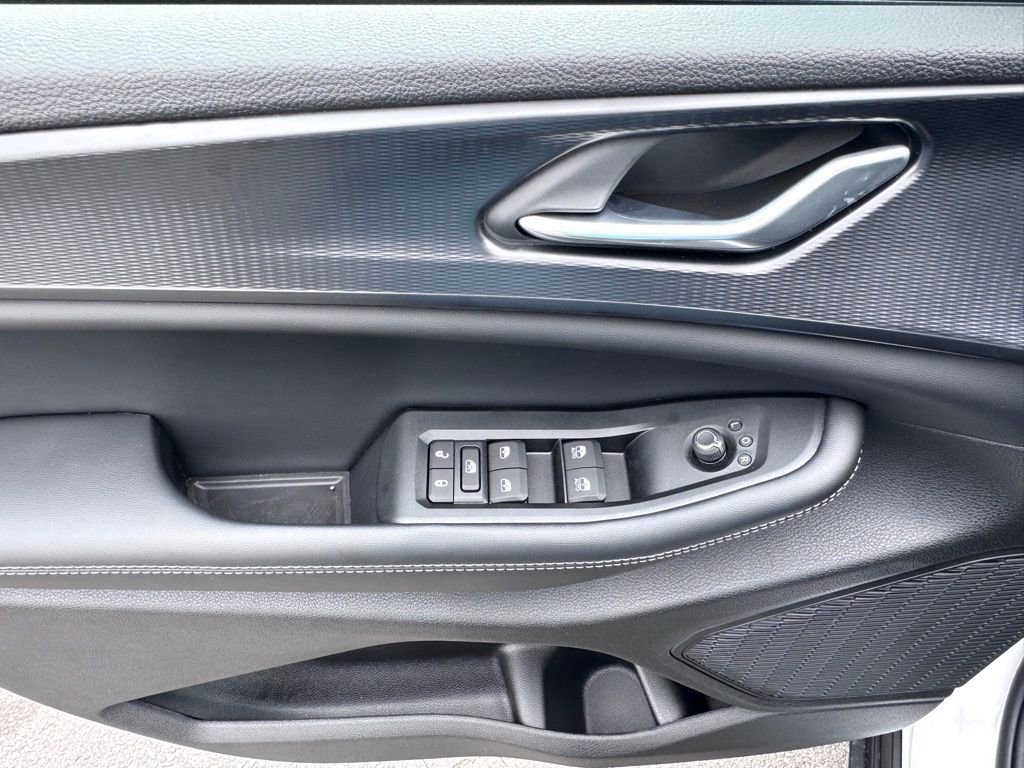 New 2026 Jeep Grand Cherokee Laredo AWD/4WD image 9