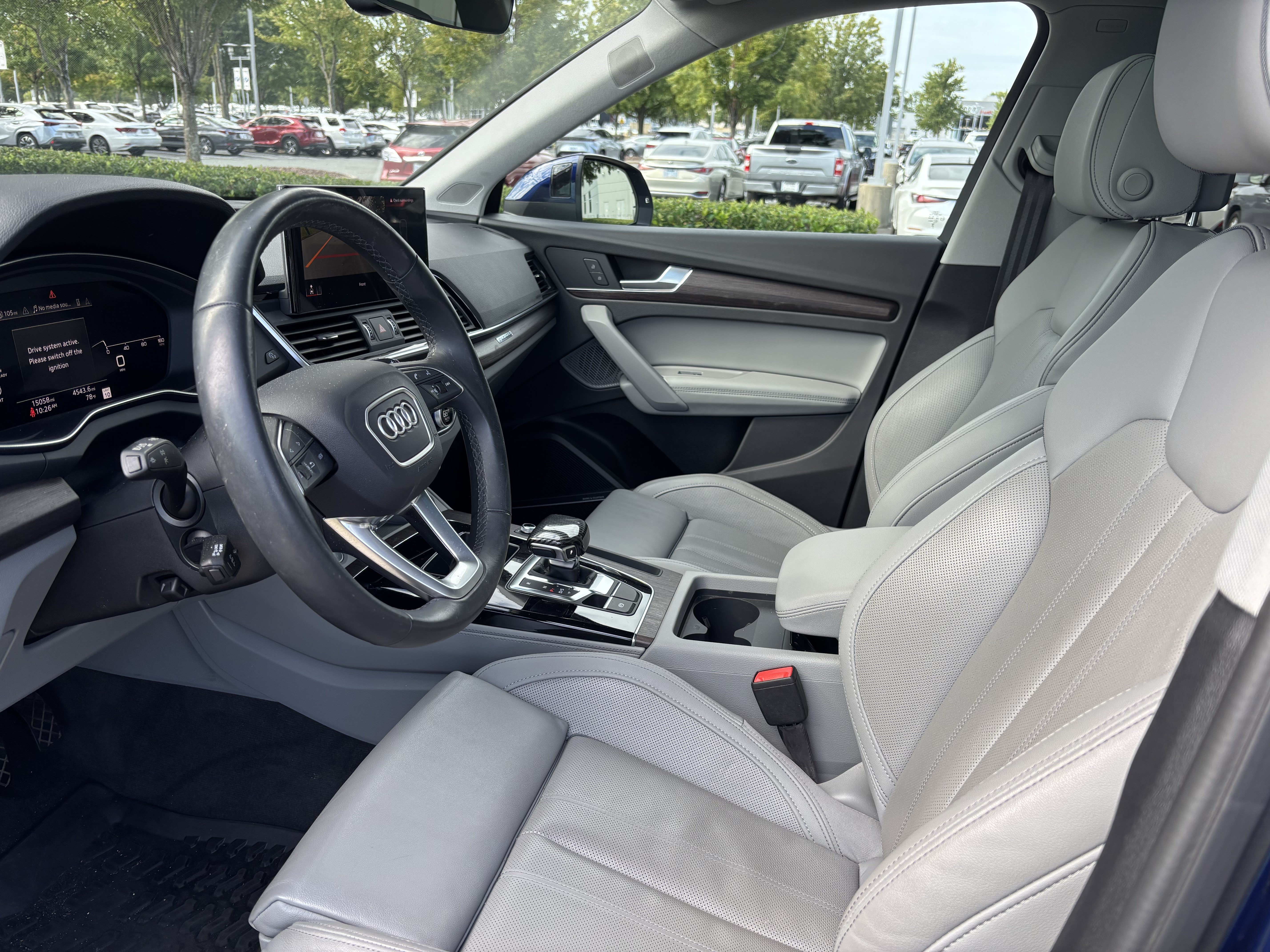 Used 2025 Audi Q5 2.0T Premium Plus w/ Premium Plus Package AWD/4WD image 16