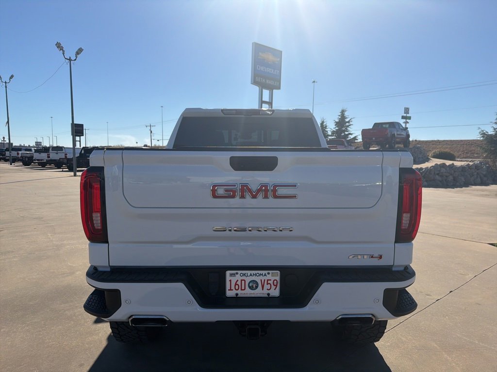 Used 2023 GMC Sierra 1500 AT4 w/ Technology Package image 4