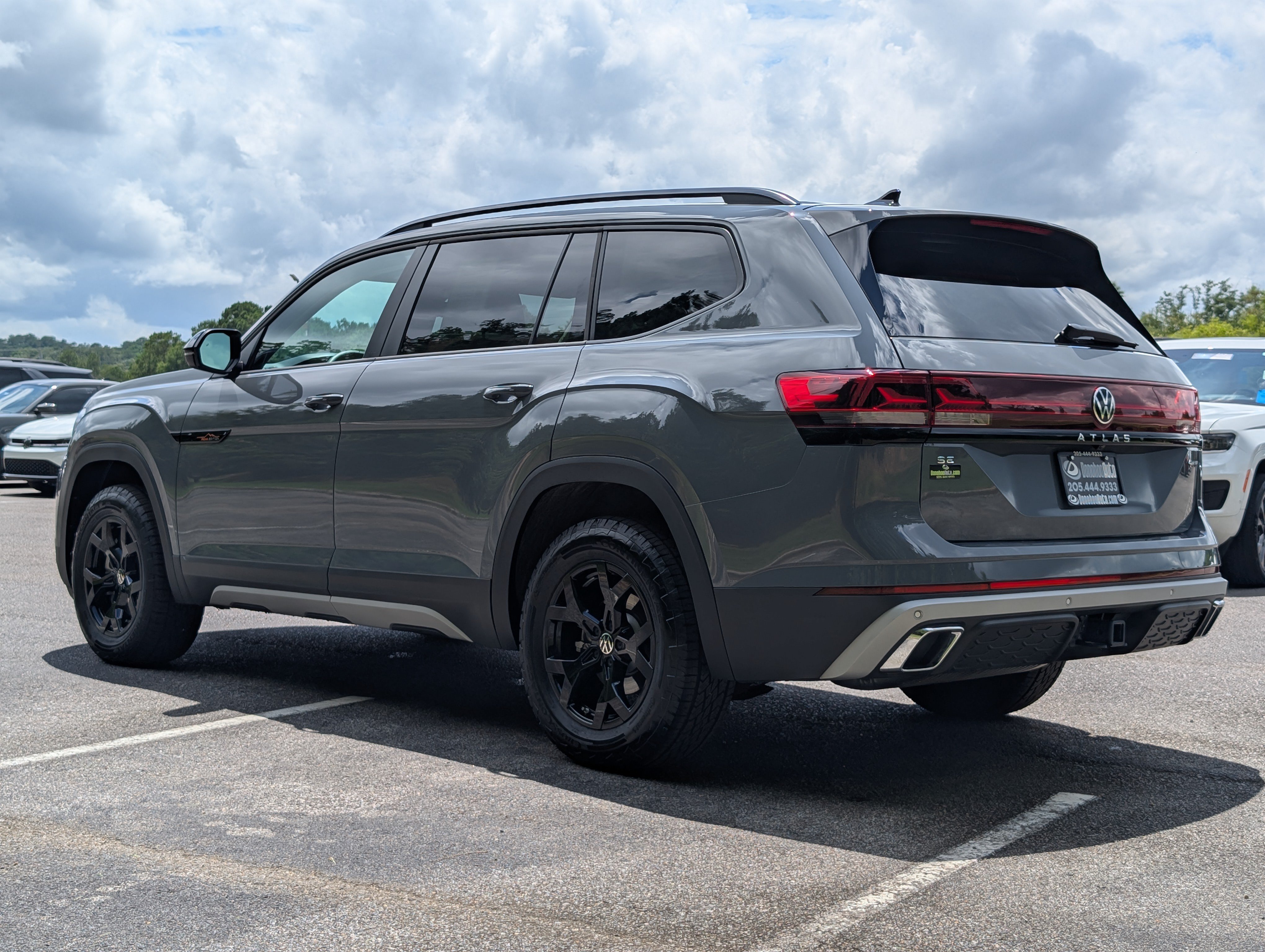 Used 2026 Volkswagen Atlas Peak Edition AWD/4WD image 8