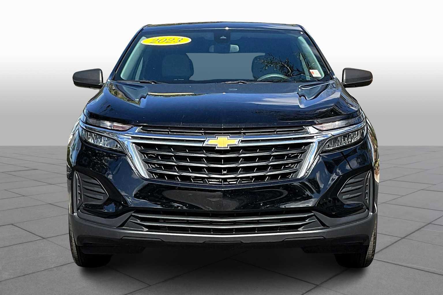 Used 2023 Chevrolet Equinox LS FWD image 4