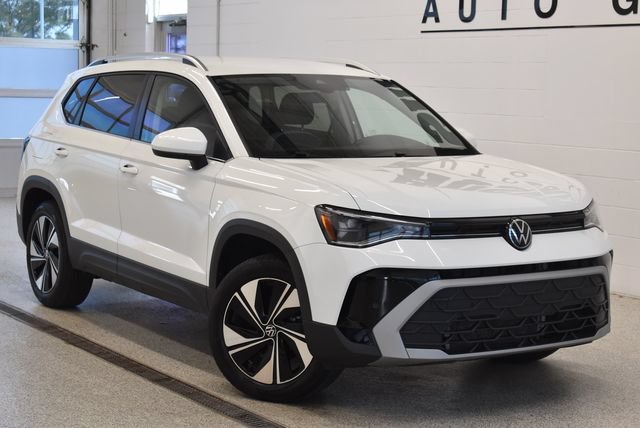 Used 2025 Volkswagen Taos SE