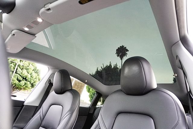 Used 2024 Tesla Model Y Long Range AWD/4WD image 18