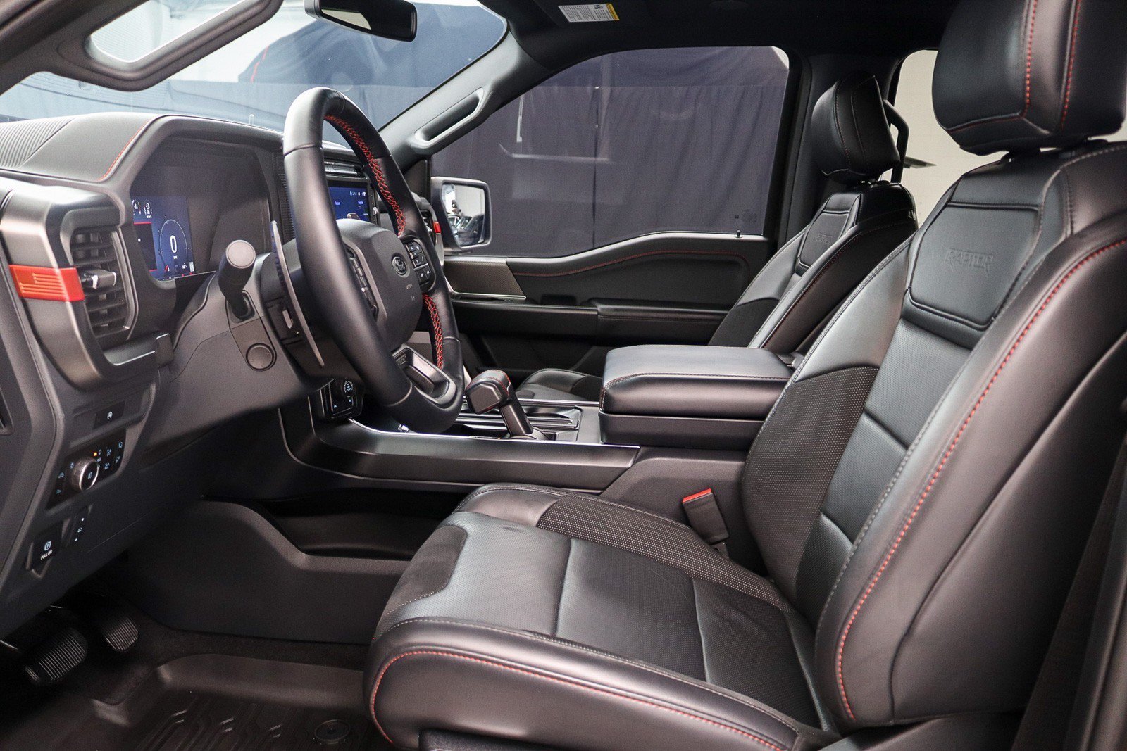 Used 2025 Ford F150 Raptor AWD/4WD image 24