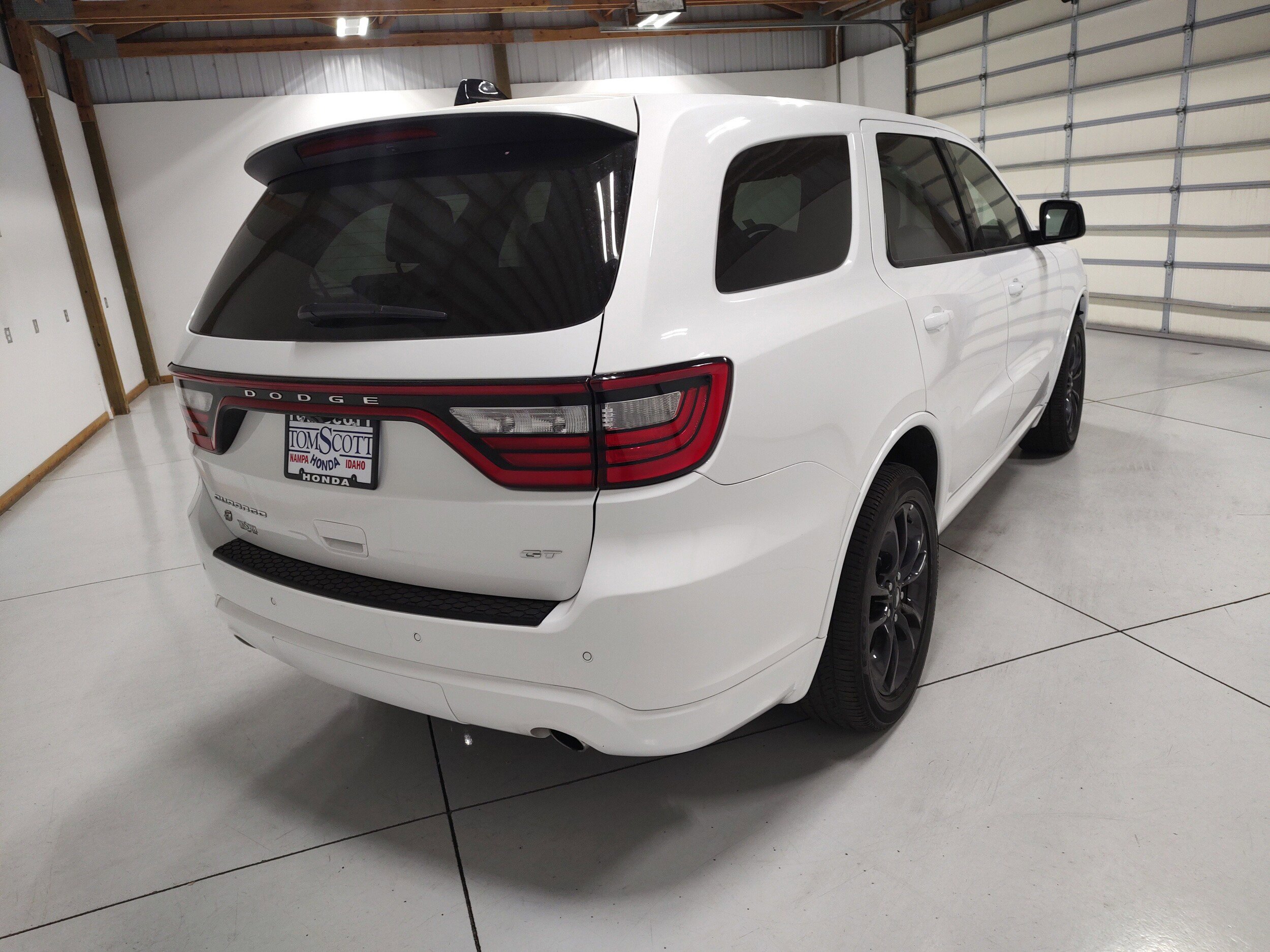 Used 2025 Dodge Durango GT AWD/4WD image 15