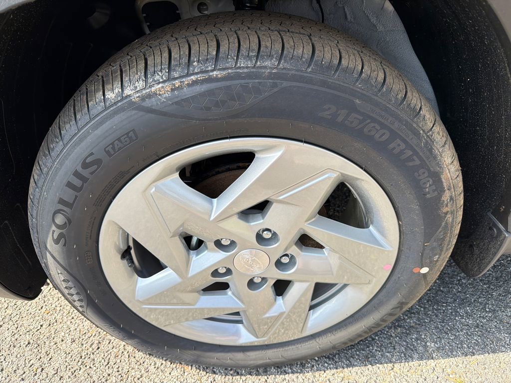 New 2026 Hyundai Kona SE image 11