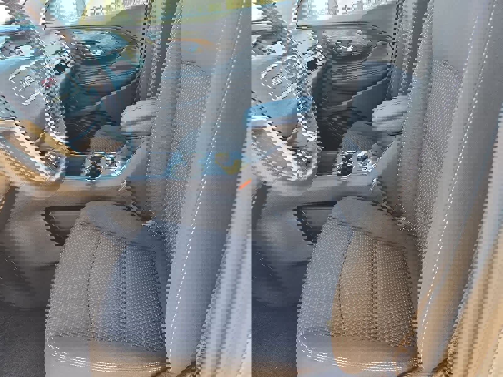 Used 2024 GMC Terrain SLE image 15