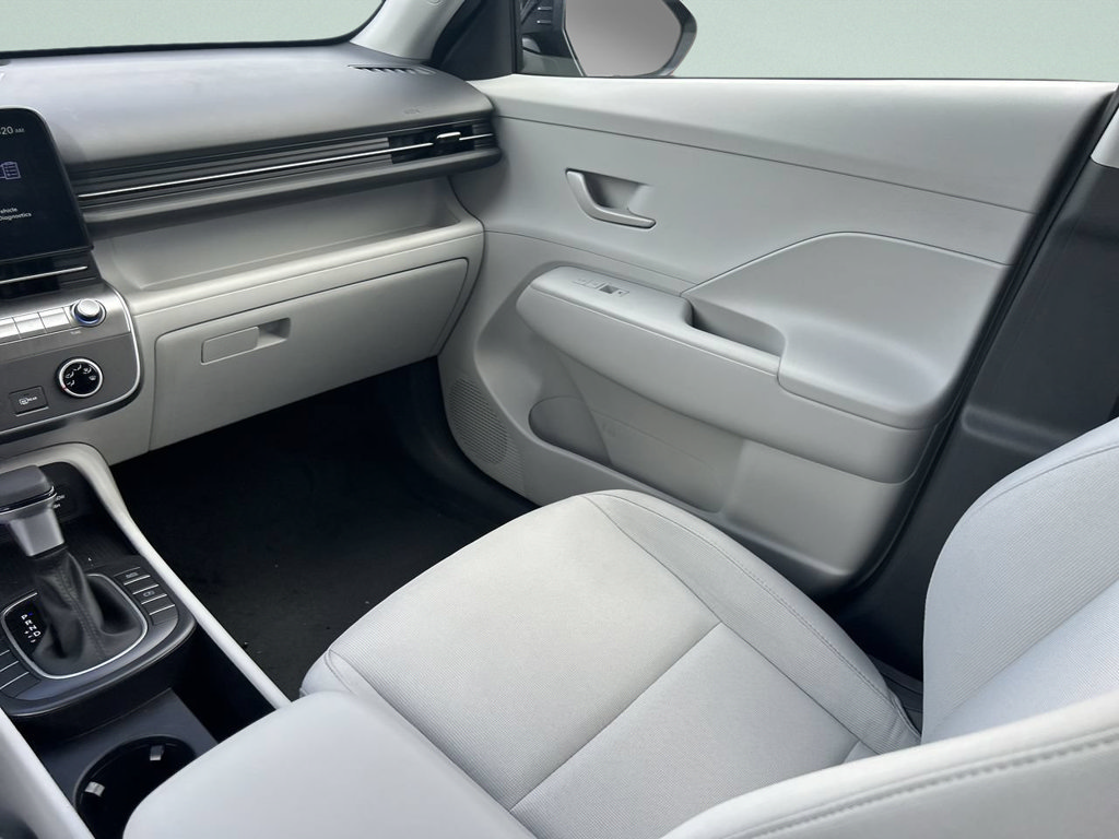 New 2026 Hyundai Kona SE FWD image 16