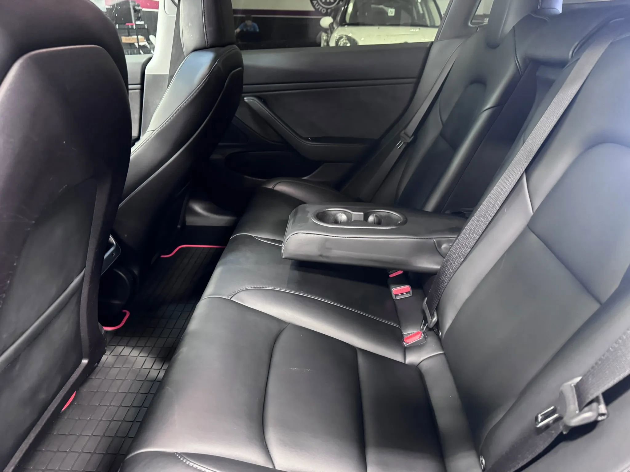 Used 2019 Tesla Model 3 Mid Range RWD image 29