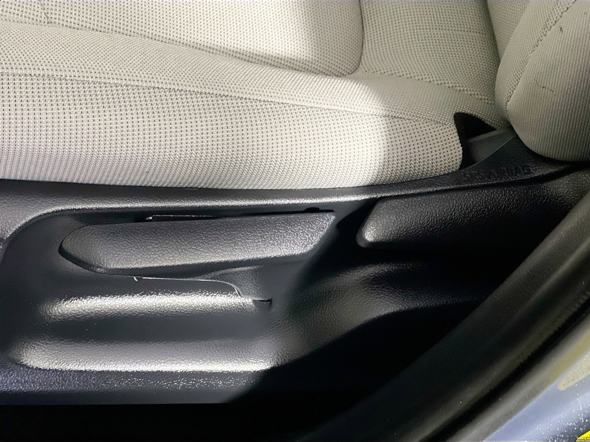 Used 2024 Toyota Corolla Cross L image 15