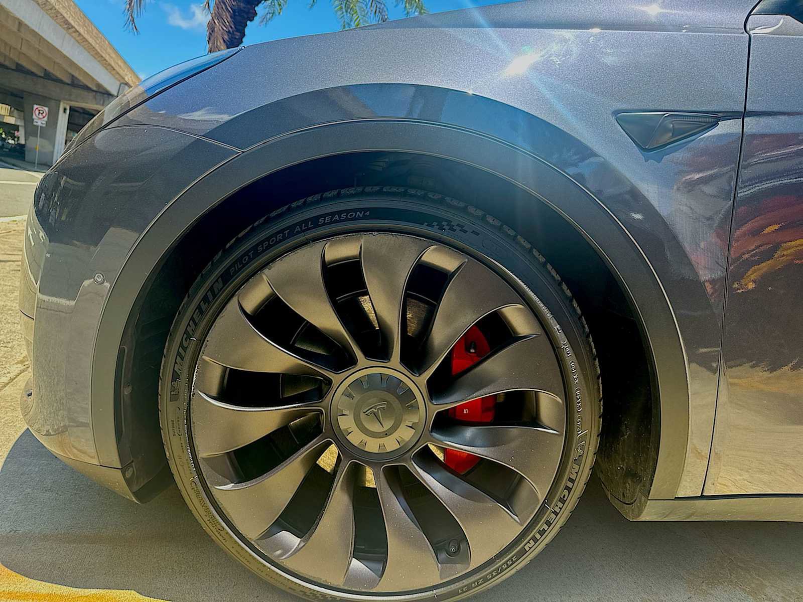 Used 2021 Tesla Model Y Performance AWD/4WD image 9