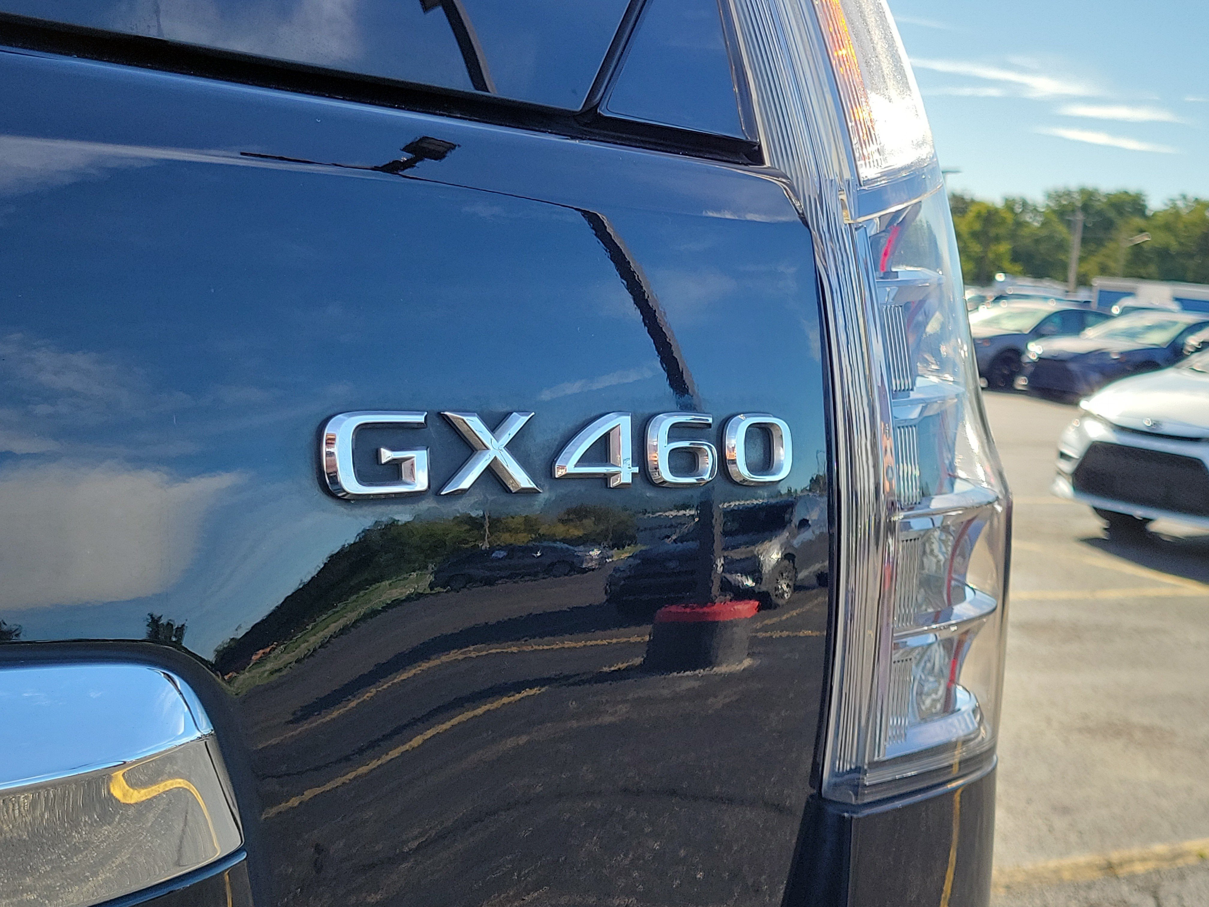 Used 2018 Lexus GX 460 Premium w/ Premium Package AWD/4WD image 7