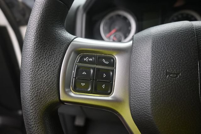 Used 2022 RAM 1500 Classic SLT AWD/4WD image 18