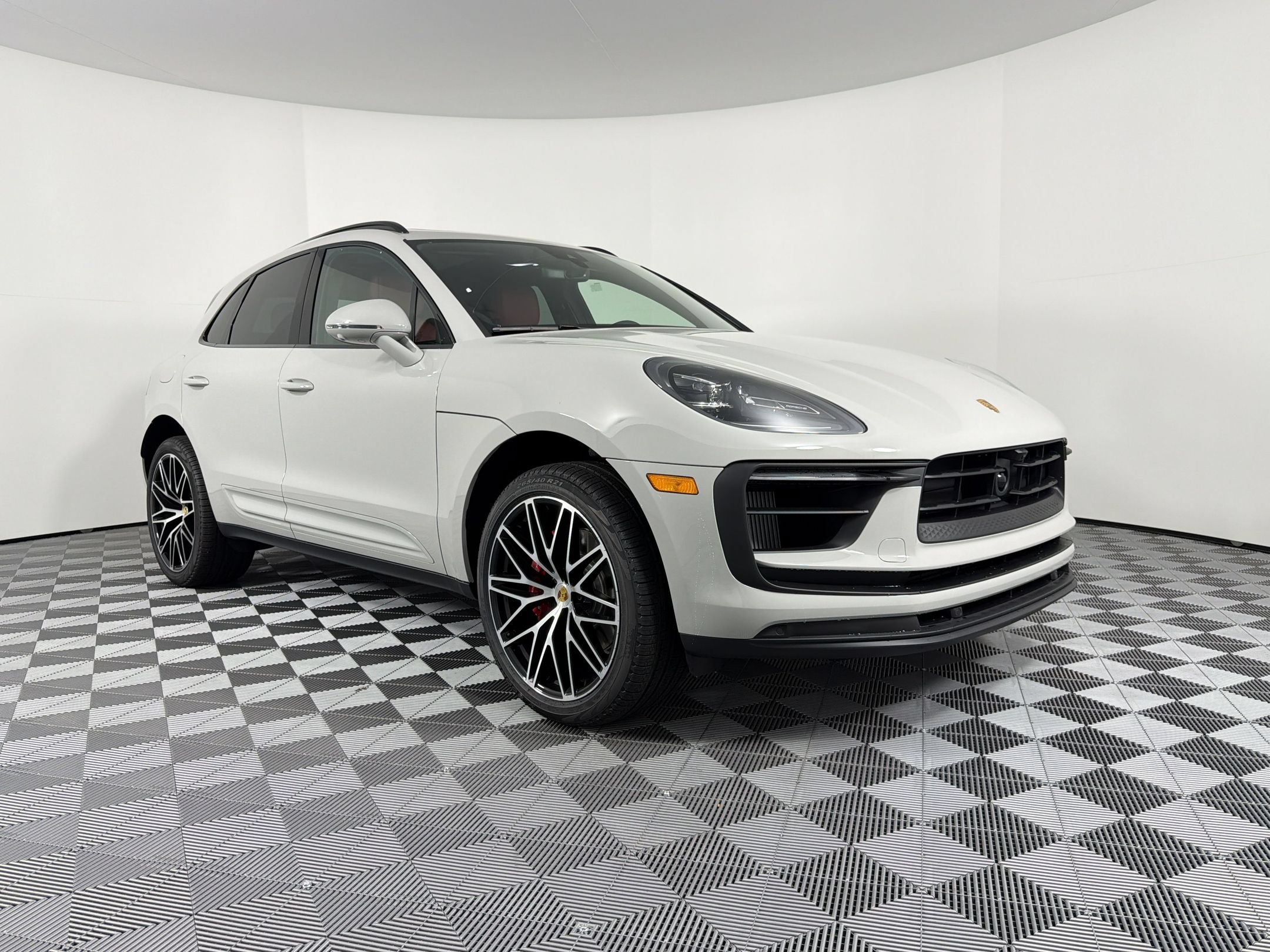 New 2026 Porsche Macan S AWD/4WD image 7