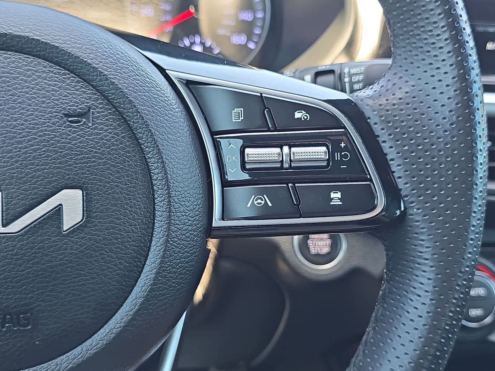 Used 2023 Kia Forte GT-Line w/ GT-Line Premium Package FWD image 29