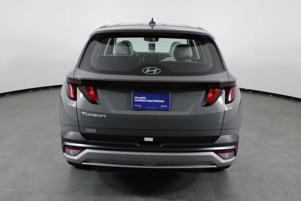 Certified 2026 Hyundai Tucson SE FWD image 11