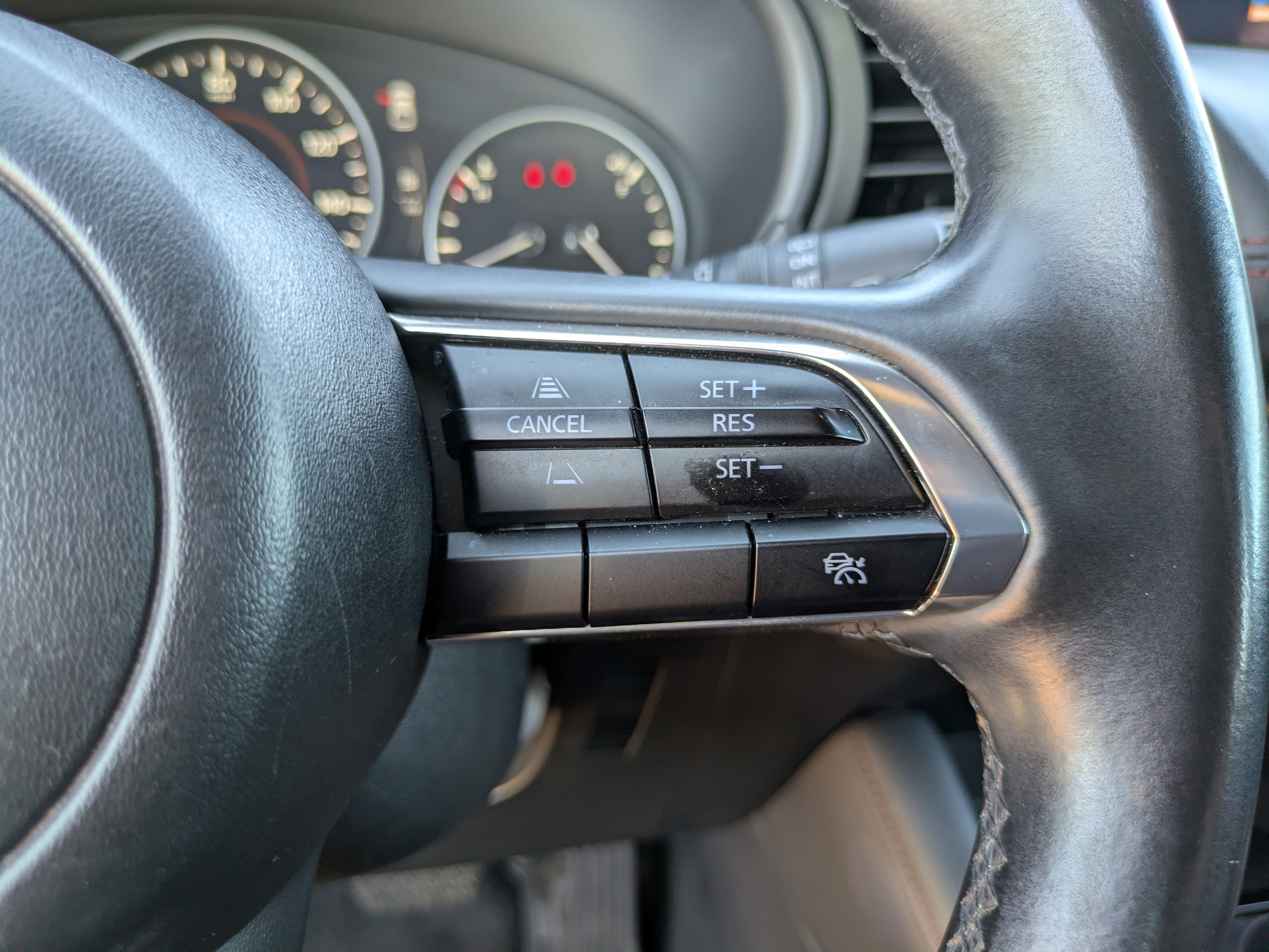 Used 2024 MAZDA MAZDA3 s image 28