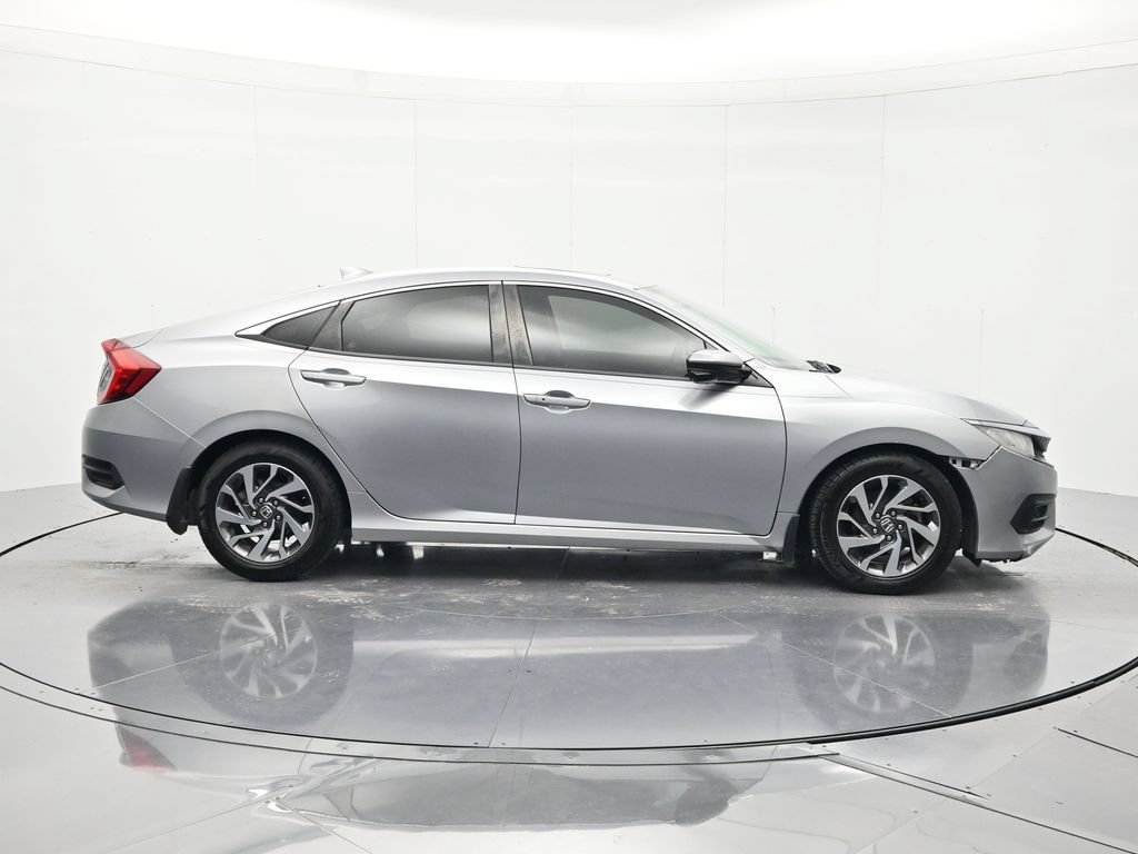 Used 2018 Honda Civic EX image 4