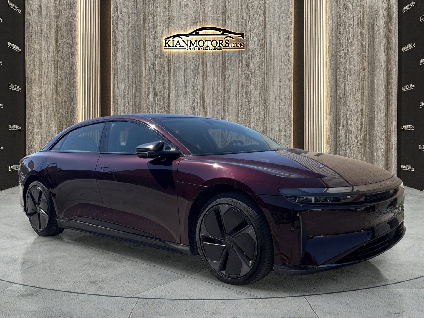 Used 2025 Lucid Air Touring image 6