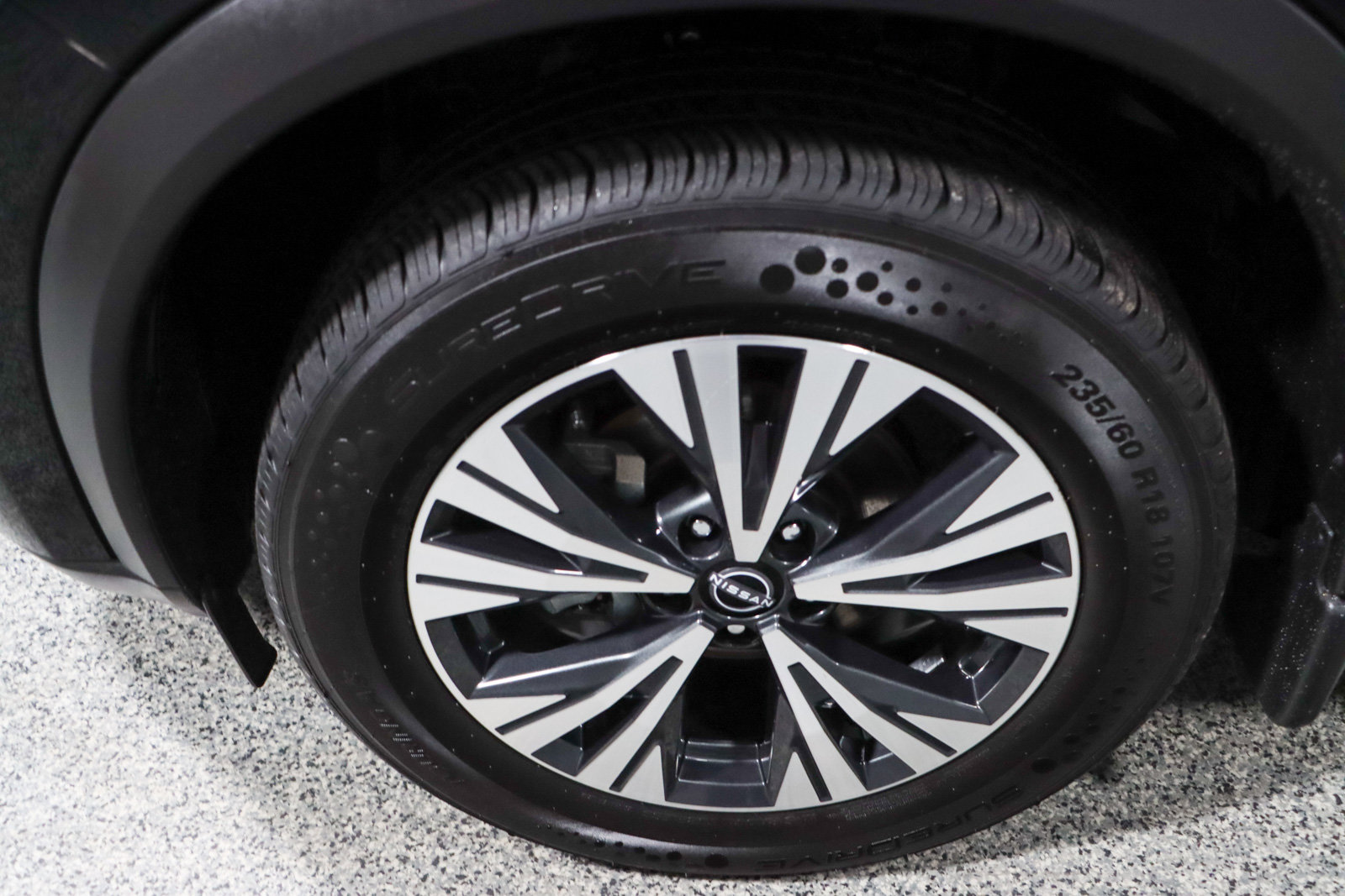 Used 2023 Nissan Rogue SV image 11