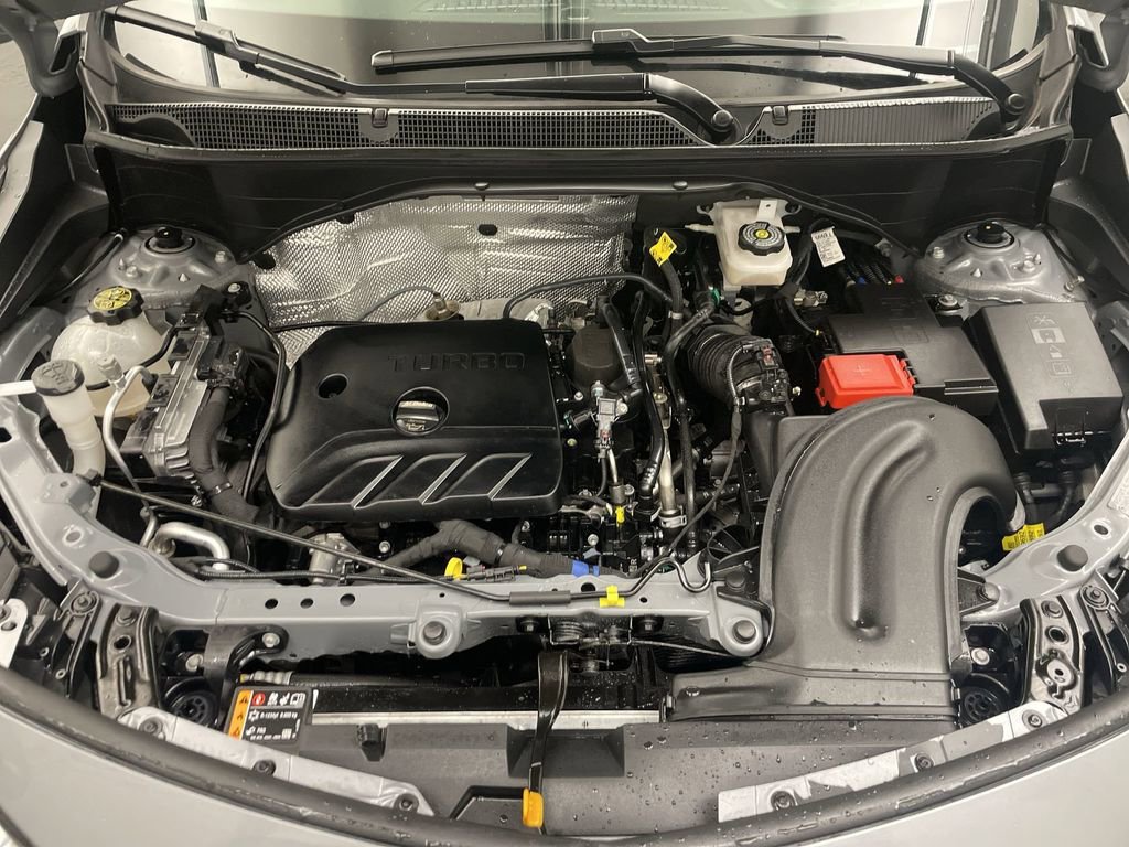 Used 2025 Buick Encore GX Sport Touring w/ Comfort Package image 22