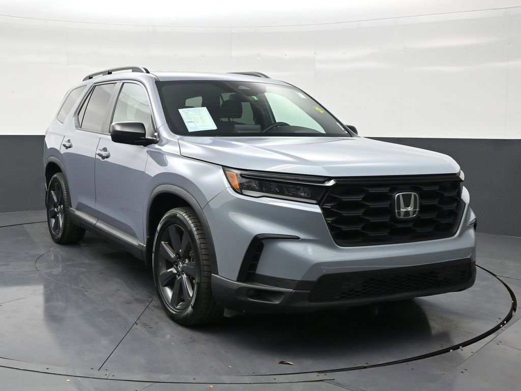 Used 2023 Honda Pilot Sport image 7
