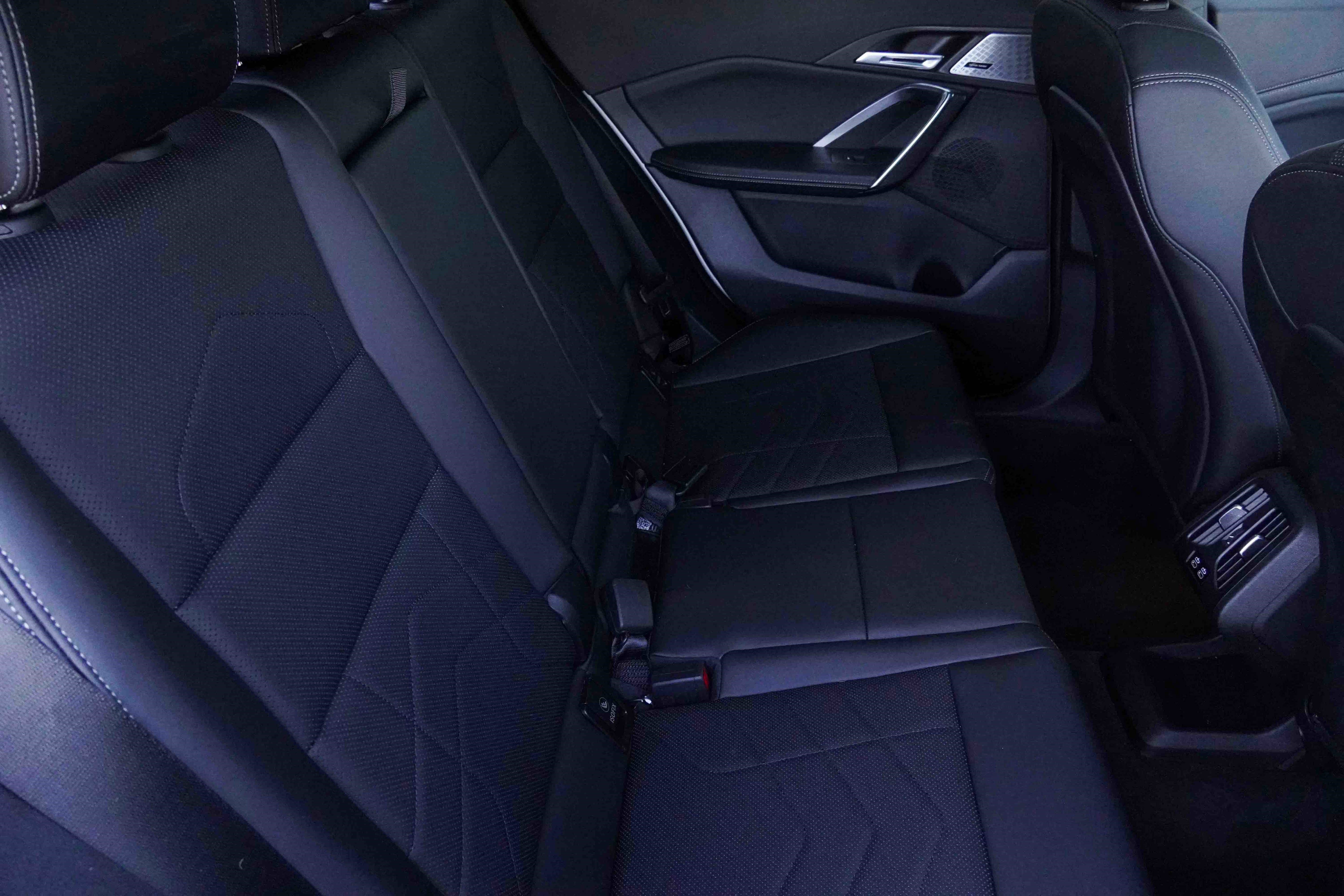 Certified 2025 BMW X2 xDrive28i w/ Premium Package image 35