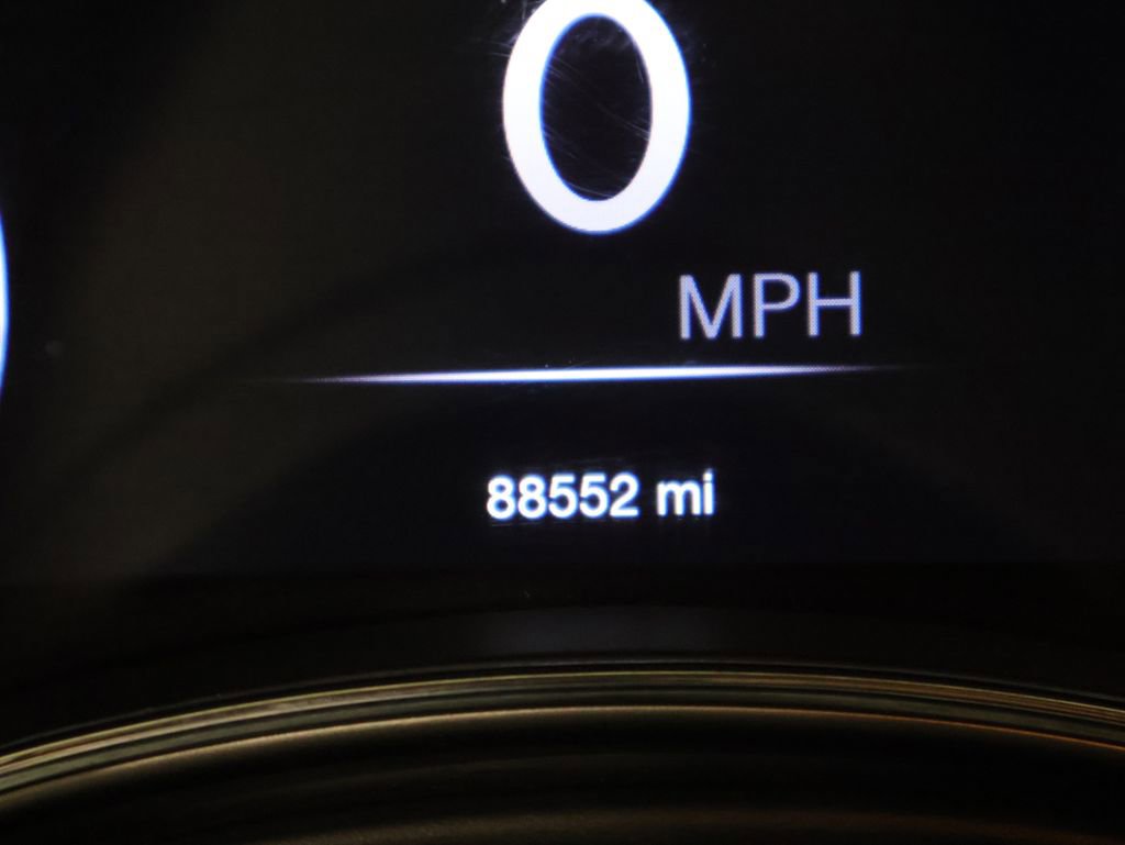 Used 2018 Jeep Grand Cherokee Limited image 42