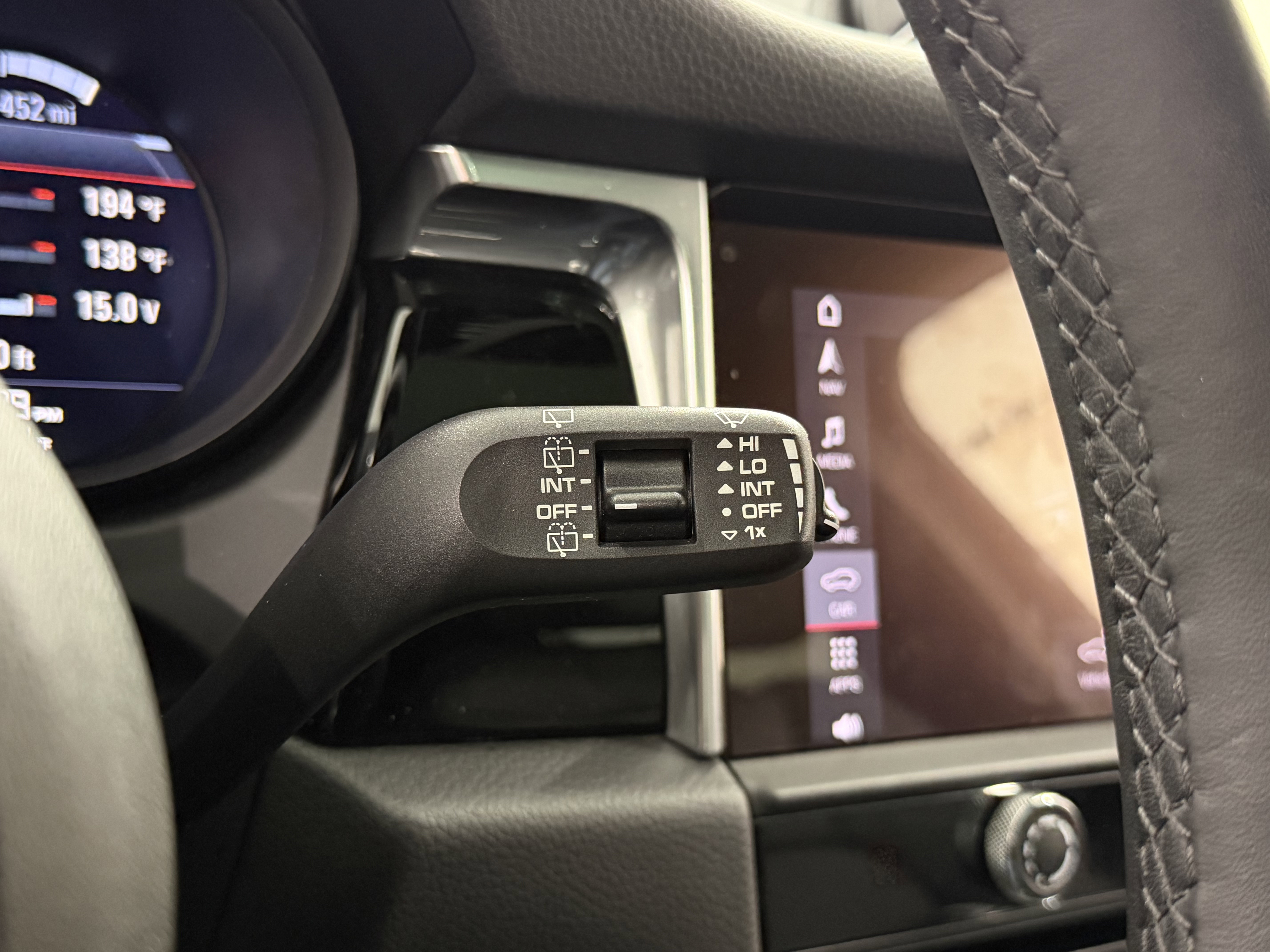 Certified 2025 Porsche Macan image 52