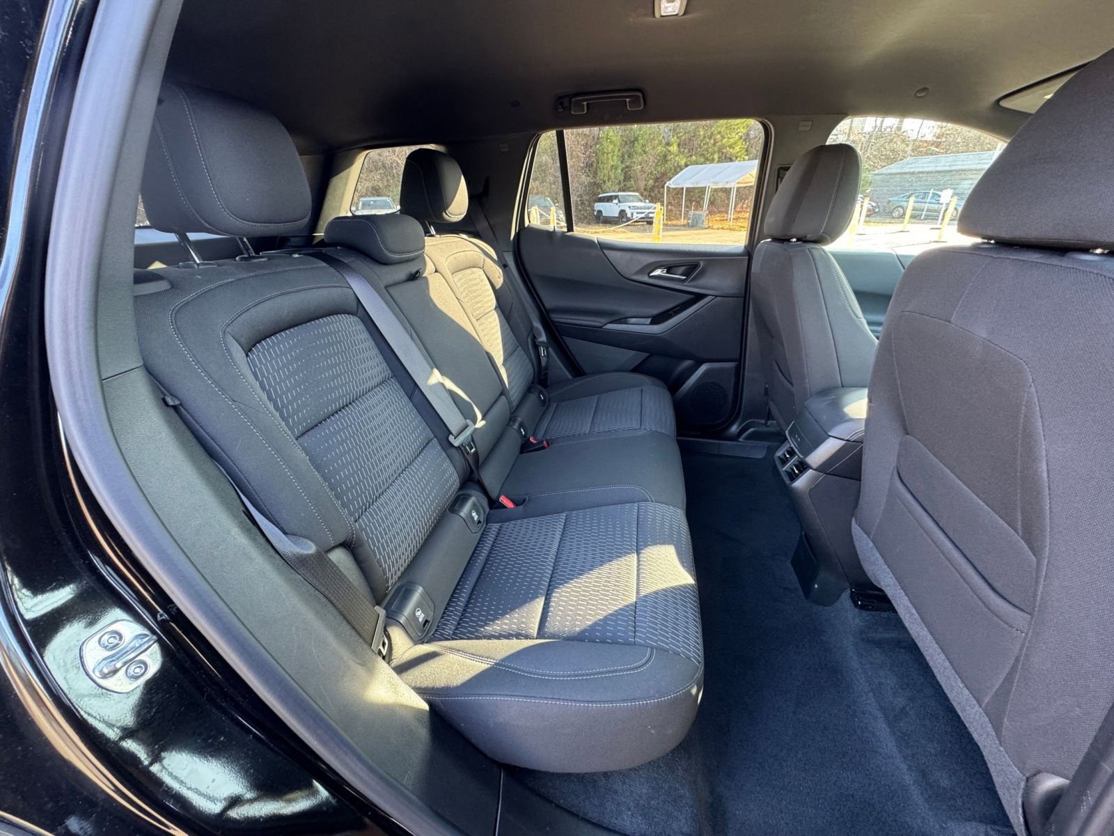 Used 2025 Chevrolet Equinox LT image 34