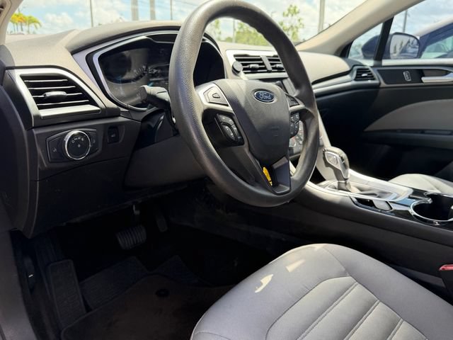 Used 2015 Ford Fusion S FWD image 11