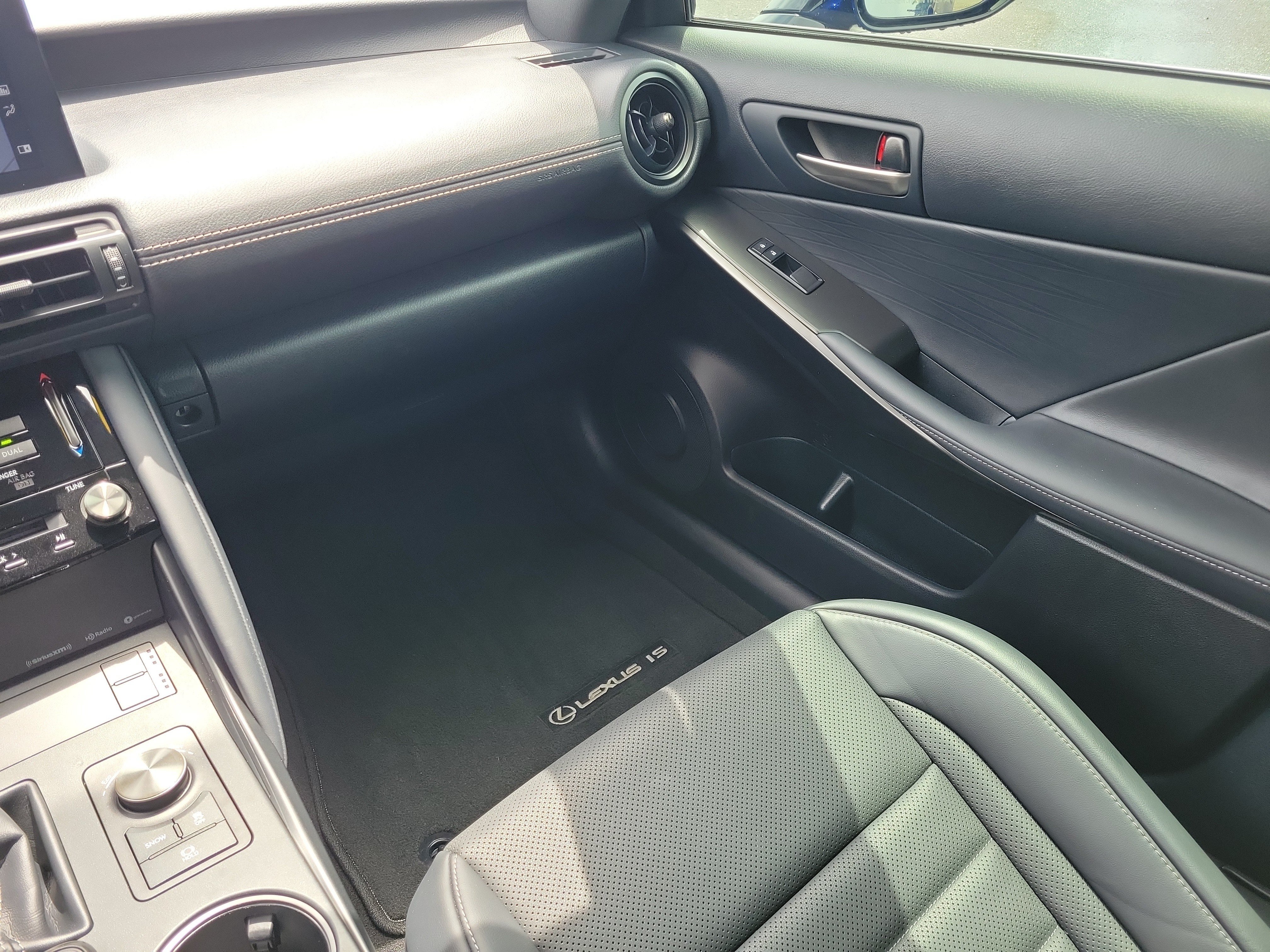 Used 2024 Lexus IS 350 F Sport w/ Navigation Package RWD image 17