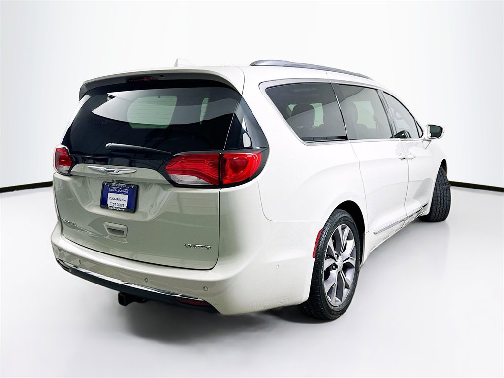 Used 2019 Chrysler Pacifica Limited w/ Tire & Wheel Group image 7
