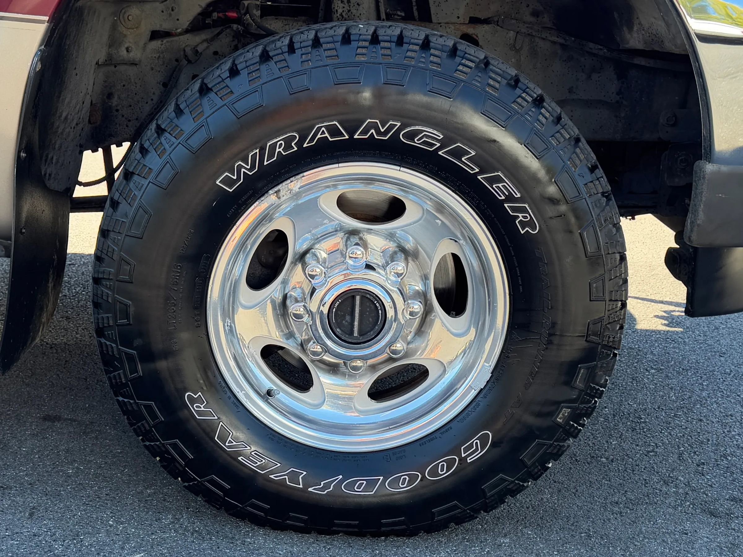 Used 2004 Ford F250 Lariat image 10