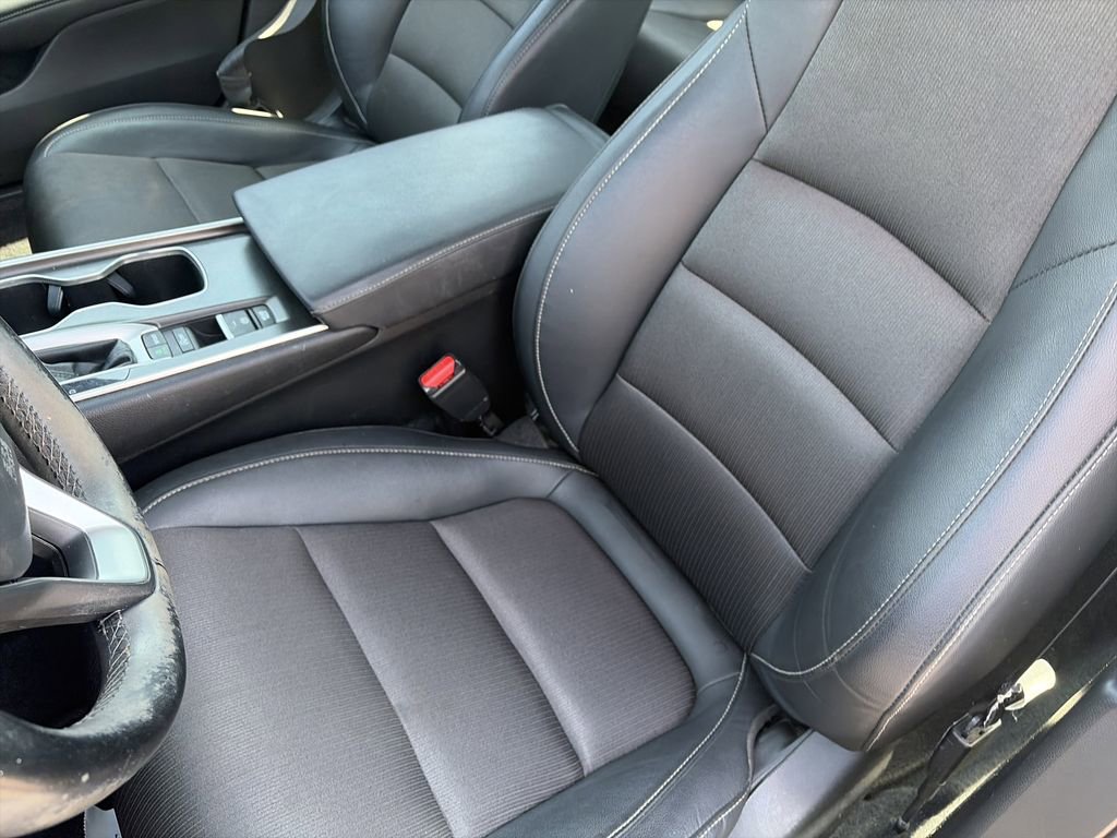 Used 2022 Honda Accord Sport image 12