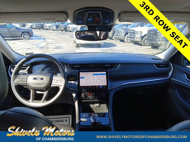 Used 2023 Jeep Grand Cherokee L Limited image 15